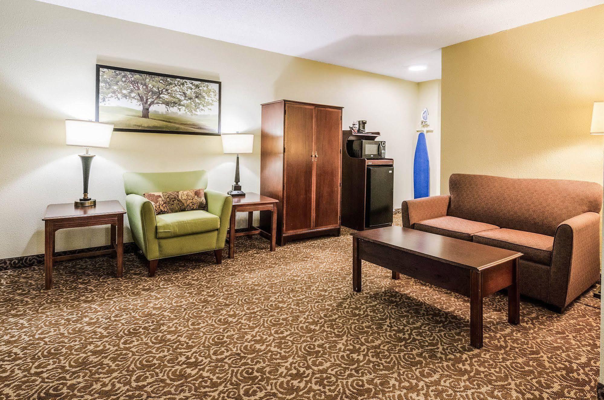 Quality Inn Whiteville North Buitenkant foto
